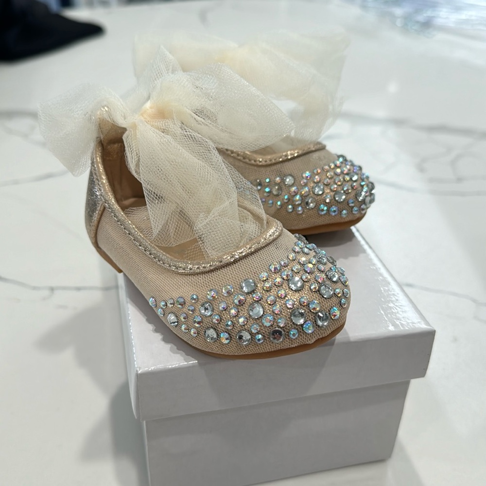 Kailee P - Kids Size 4 - wedding/dress shoes